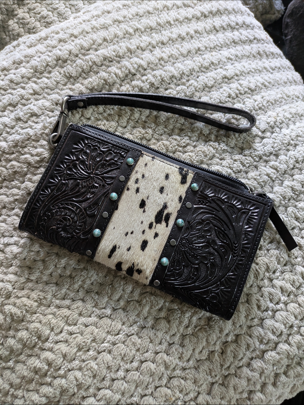 Idyllwind Black Genuine Leather Wristlet Clutch with Cowhide Accent